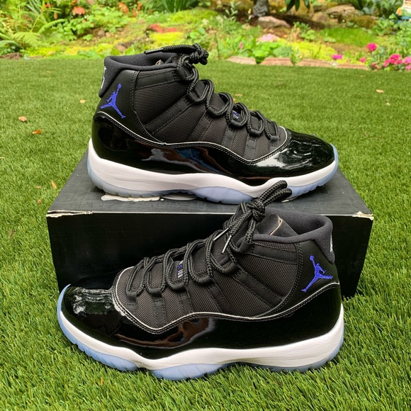 Jordan 11 Space Jams main image 4